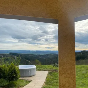 https://la-roche.hotels-rhonealpes.com