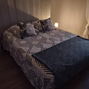 https://gite-cocooning-avec-piscine.hotels-rhonealpes.com